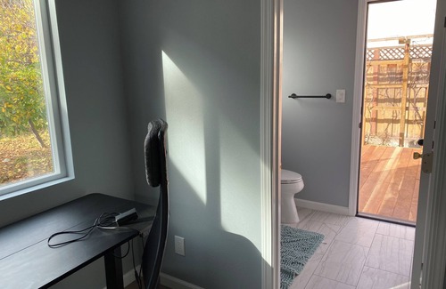 Roosevelt House | Fabulous 1b1b with AC in Redwood City