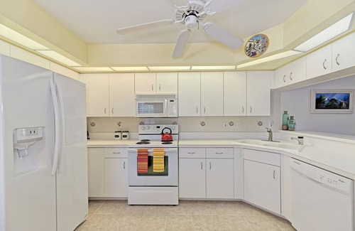 Plantation Condo | Fabulous 3BR/2BA condo in Plantation Golf & CC - near beaches, golf & downtown!