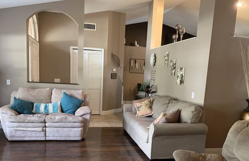 Brandon House | Fabulous 4 Bedroom 2 Bath Pool Home
