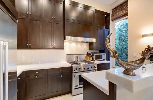 Gramercy House | Fabulous Gramercy Area Townhouse with Home Office Extra Wifi -