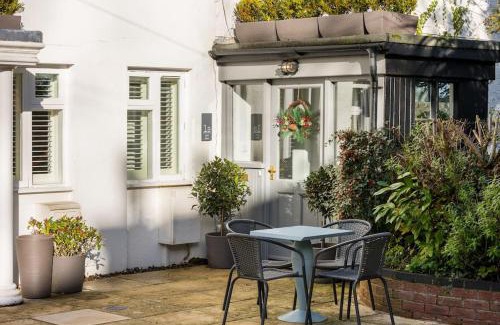 Malvern Apartment | Fabulous ground floor apartment.