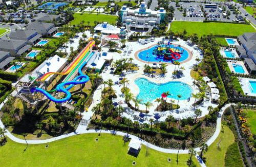 West Kissimmee Apartment | Fabulous Home With Air Hockey, Media Room And Waterpark & Resort Access Near Disney At Encore Resorts Reunion - 290Fl