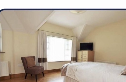 Portrush House | Fabulous house stunning sea & golf views /excellent location NITB approved