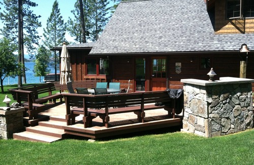 Polson House | FABULOUS Lakefront Property on Rocky Point! Classic cabin with every amenity!