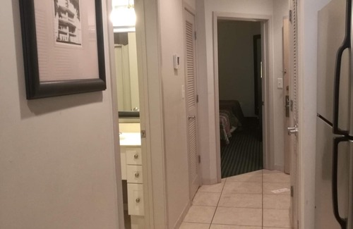 Downtown Myrtle Beach Condo | ❤️Fabulous Penthouse, Central MB, 2 Balconies,Watch Sunrise in Your Bed