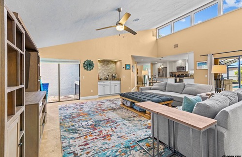 Biggar House | FABULOUS WHISKEY CREEK POOL HOUSE! SLEEPS 8! MINUTES TO GOLF AND GULF!