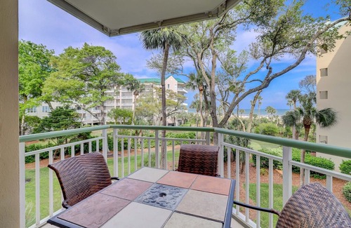Palmetto Dunes Villa | Fabulously updated 2nd floor oceanfront condo!