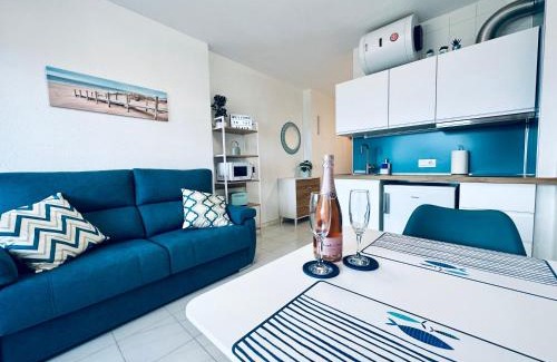 Empuriabrava Apartment | Face a la Mer - vue epique, climatisation, wifi, draps inclus
