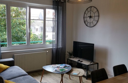 Ville Haute Apartment | Face aux Remparts
