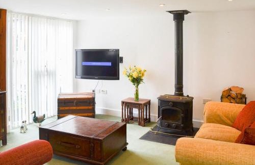Cullompton House | Fair Maid