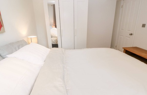 Saltash Cottage | FAIR MEAD COTTAGE, pet friendly, with a garden in Saltash