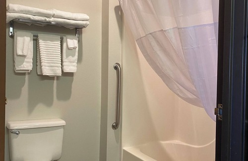 Tukwila Hotel | FairBridge Inn Express Tukwila