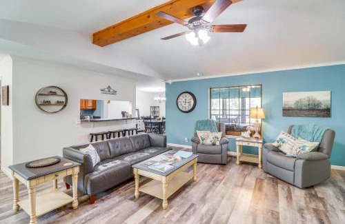 Fairfield Bay House | Fairfield Bay Home On Golf Course with Fenced Yard!