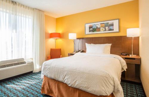 Columbus Hotel | Fairfield Inn & Suites by Marriott Columbus