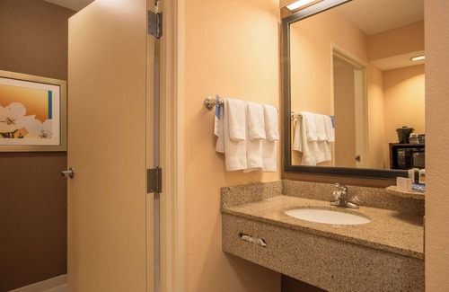 Columbus Hotel | Fairfield Inn & Suites by Marriott Columbus