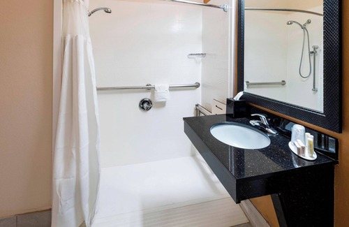 Clearwater Hotel | Fairfield Inn & Suites by Marriott St Petersburg Clearwater