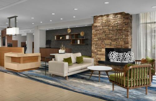 Fayetteville Hotel | Fairfield Inn & Suites by Marriott Fayetteville North