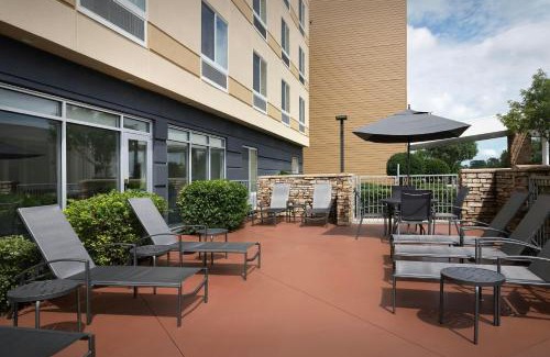 Fayetteville Hotel | Fairfield Inn & Suites by Marriott Fayetteville North