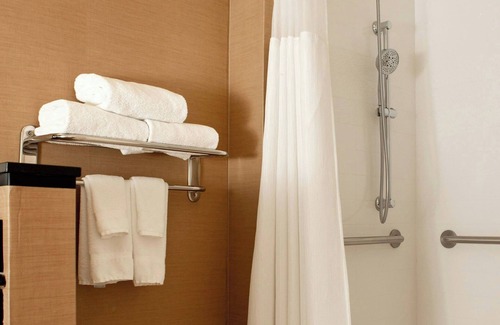 Fayetteville Hotel | Fairfield Inn & Suites by Marriott Fayetteville North
