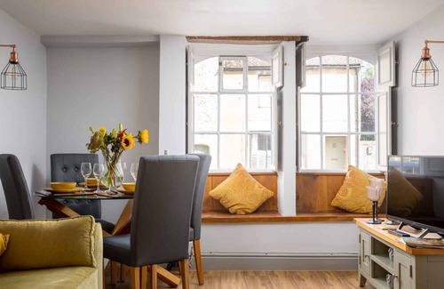 Chedworth Cottage | FAIRHOLME, pet friendly, character holiday cottage in Northleach