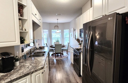 Fairhope House | Fairhope - Vacationers Summertime Special!