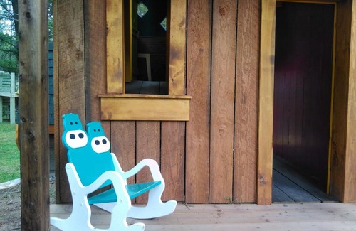 East Kootenay Hotel | Fairmont Mountain Bungalows