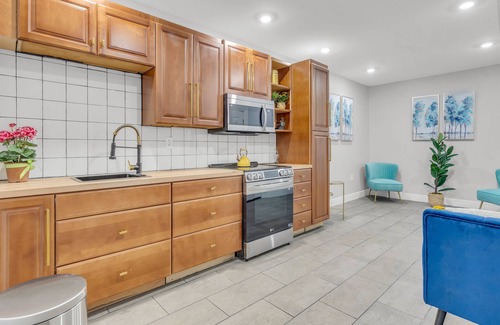 North Philadelphia West Apartment | Fairmount Oasis W Oxford St 1BR Haven