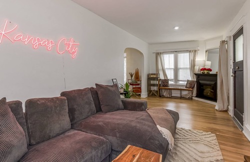 West Plaza House | Fairmount Walking distance to Country Club Plaza