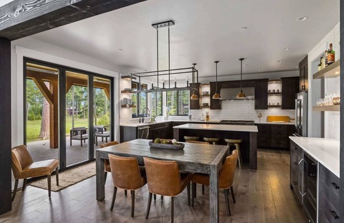 Cle Elum House | Fairway View with HotTub, BBQ, EV, Firepit, Chefs Kit