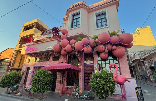 Psirri Apartment | Fairytale Athens Suites: The Enchanted Forest