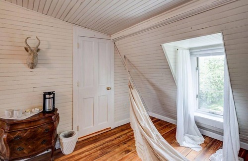 Belmont Apartment | Fairytale Loft Suite | 1 bed, 1 bath Luxury Apartment in Downtown Belmont