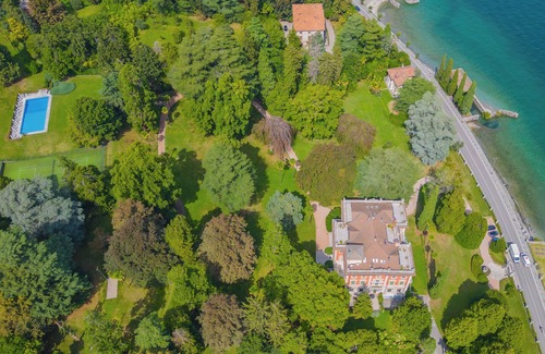 Griante Apartment | Fairytale stay in villa with park on lake view IT013113C2TH3YQ3ET 013113CNI00039