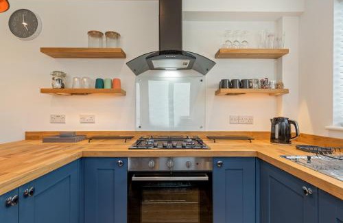 Pembroke Dock House | Falcon House