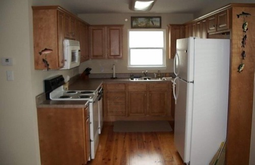 Foley Cabin | Fall and Winter are coming. Looking for Snowbirds and Fishermen! Great Rates!