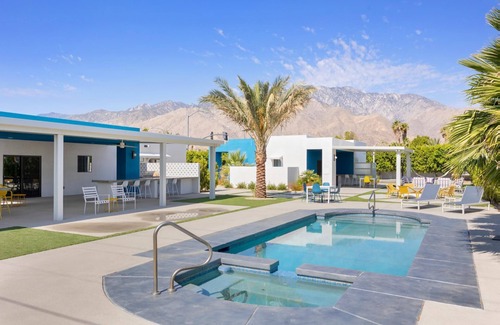 Palm Springs House | Fall Availability! Regulation-Sized Pickleball Court! Private Pool! Bocce Ball!