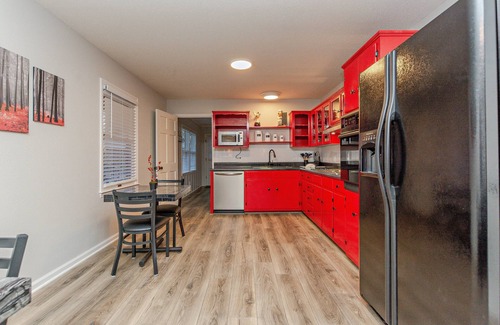 Asheboro House | Fall Fling - Adventure Lodge-Gameroom, Fire Ring, NC ZOO