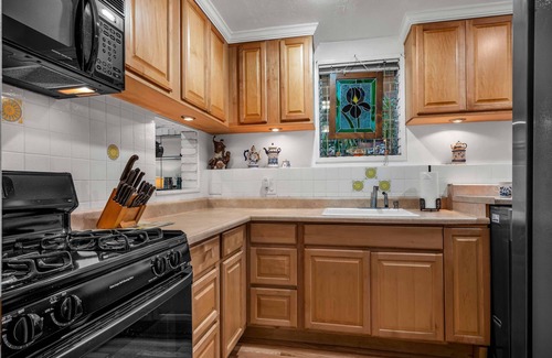 Hollywood Hills Apartment | Fall for This Sale - 25% Off Promo Ends 9/30