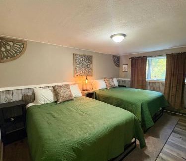 Bessemer Apartment | Fall Getaway
