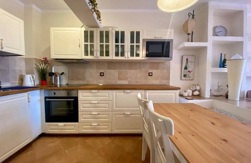 Costa Teguise Apartment | Fall in love with this cute two bedroom apartment