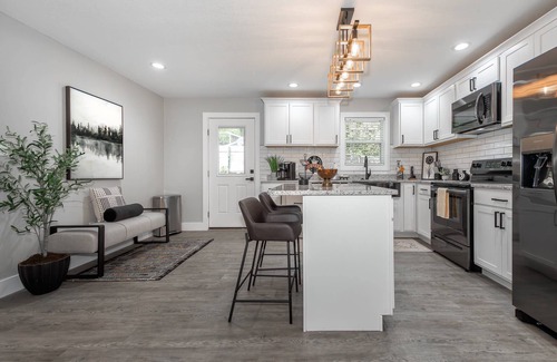 Knoxville House | Fall into Savings