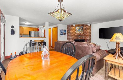 Central Vermont- Killington Apartment | Fall Line Condo G3 S'mores & Slopes condo