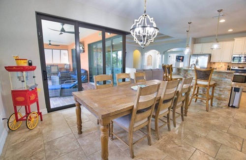 South Gulf Cove House | *Fall Savings* Luxury 4BR Canal , Spa, Dock- Near Beaches