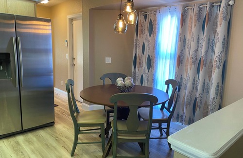 North Port House | FALL SPECIAL 15% off through December! FULLY FURNISHED,COZY COTTAGE