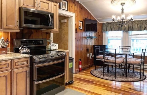 Falmouth Heights House | Falmouth Heights Charmer By The Beach RPAM004