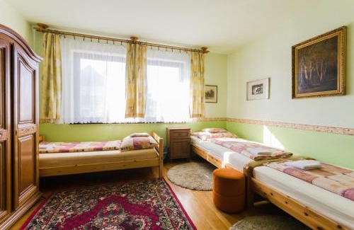 Pannonhalma House | Família Panzió