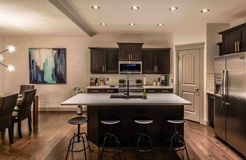 Southeast Edmonton House | Fam-Friendly Retreat w/ Pet Amenities Walker Lakes