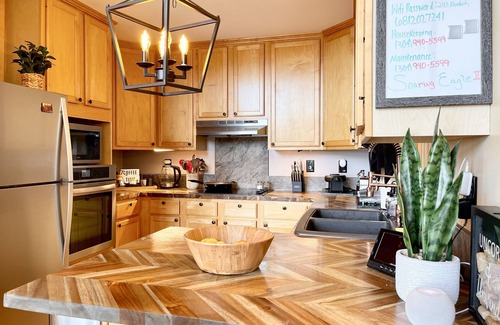 Slaty Fork Cabin | Family Cabin near Snowshoe WV with Hot Tub, Sauna, Game Room and Views