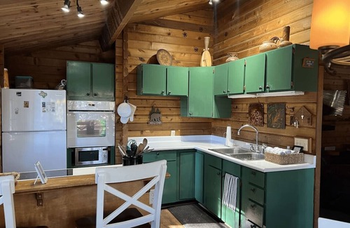 Duck Creek Village Cabin | Family Cabin in the Hills of Strawberry Valley