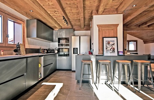 Les Menuires Ski Chalet | Family chalet in Les Menuires, sauna, parking, close to ski slopes