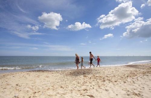 Great Yarmouth House | Family Chalets - 5 mins walk to beach, nr Great Yarmouth & Norfolk Broads